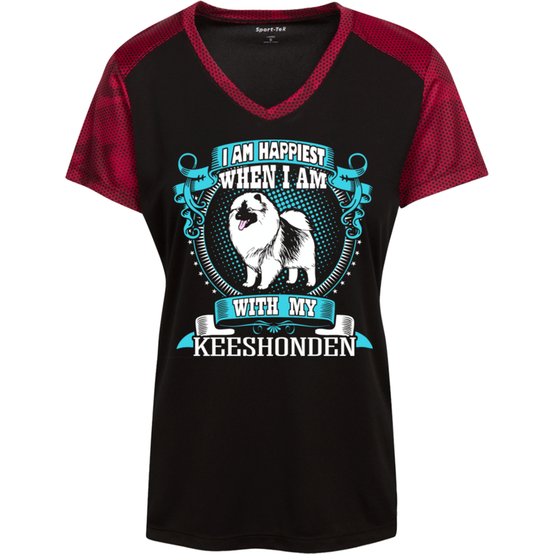 I Am Happiest When With My Keeshonden Dog